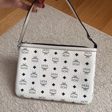 MCM Schultertasche
