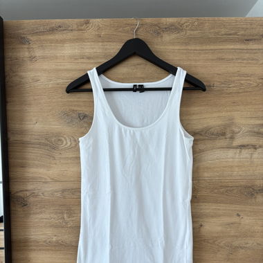 Basic Tank Top in Weiss