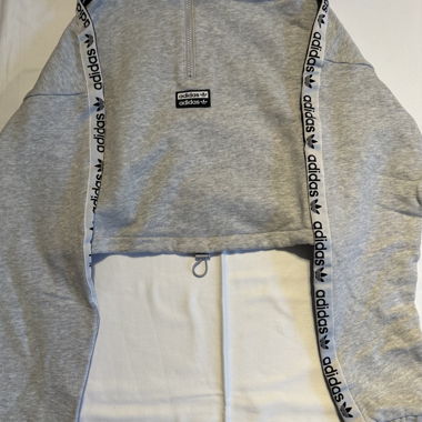 Grey cropped Adidas pullover, size S