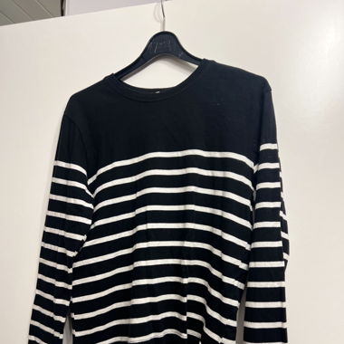 Pullover mit Streifen