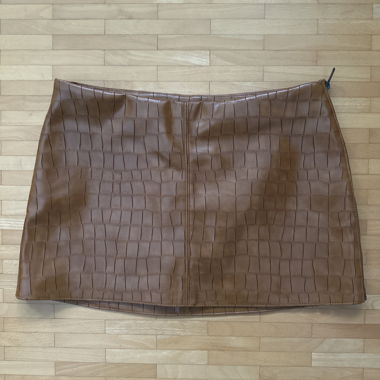 Gonna mini marrone con effetto coccodrillo in similpelle