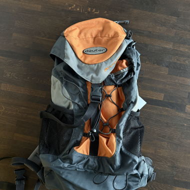 Zaino da trekking Deuter