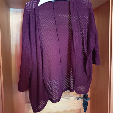 Bordeauxfarbener Cardigan