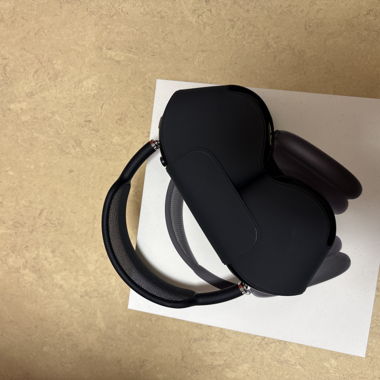 Air pods pro max