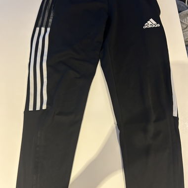 Adidas training black