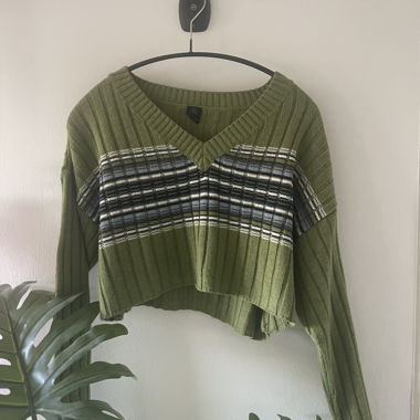 Urban Outfitters cropped Sweater