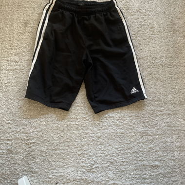 Short Adidas noir