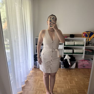 Abito a portafoglio beige 66 con cintura