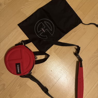 Eastpak x Telfar Schultertasche mit Logo-Prägung