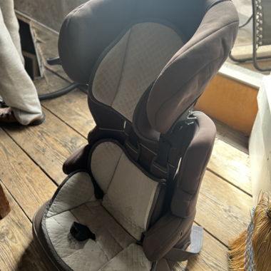 Kindersitz fürs Auto