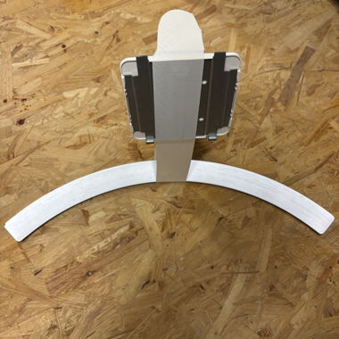 Supporto VESA in metallo curvo 10 x 10 cm