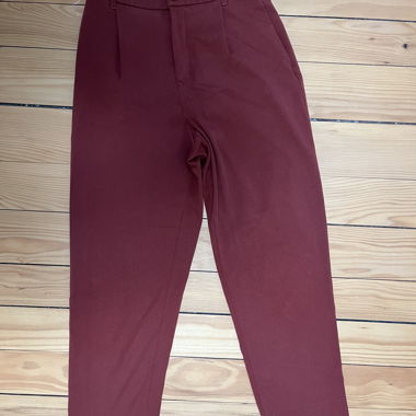 ZARA TRF dunkelrote Stoffhose