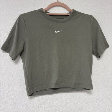 T-shirt court Nike