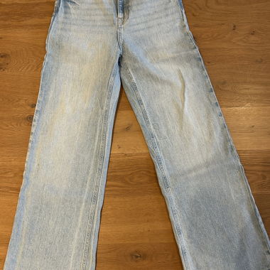 jeans celeste H&M