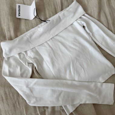 Top épaules dénudées Bershka blanc