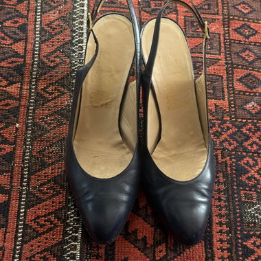 Salvatore Ferragamo Décolleté Slingback in Pelle Nera