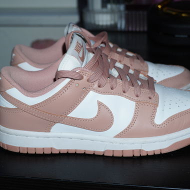 Nike Dunk Low rose