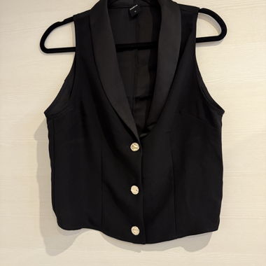 Black vest