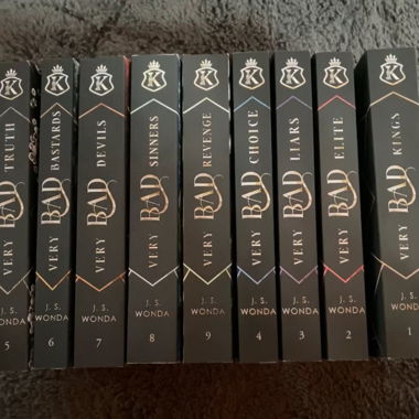 Very Bad Kings 1-9