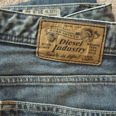 Jeans Diesel W31 L32 azzurro chiaro