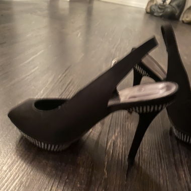 catwalk High heels mit Strasssteinchen