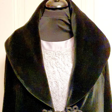 Cape noire en velours 