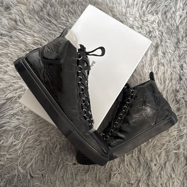 Balenciaga Arena size 44 