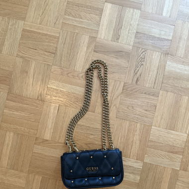 Guess bag