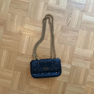 Guess bag