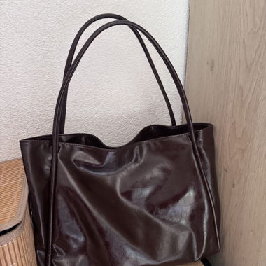 Grosser Shopper aus braunem Kunstleder
