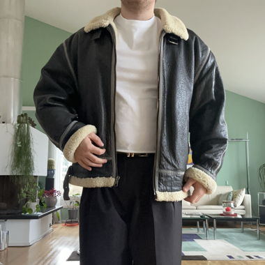 Vintage schwarze Lederjacke mit Fell