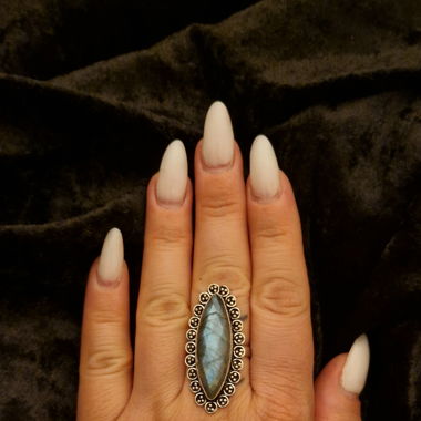 Bague vintage avec labradorite naturelle