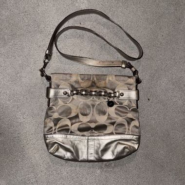 Borsa a tracolla Coach argento