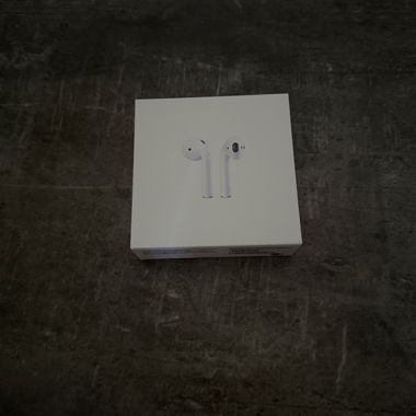 Apple AirPods 2. Generation mit Ladecase