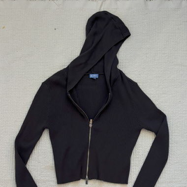 Pull avec fermeture éclair