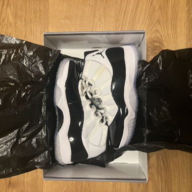 Jordan 11 Concord