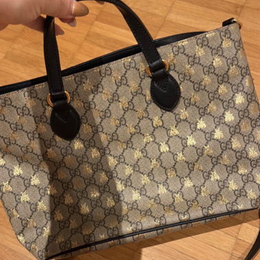 Borsa a tracolla Gucci monogramma motivo api