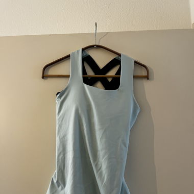 Sleeveless bike shirt