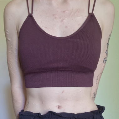 Ribbed strappy sports bra 