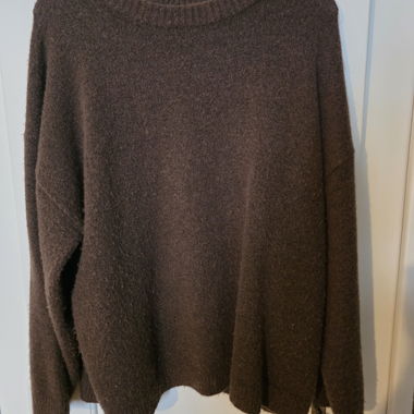 Pull en laine brun à col rond