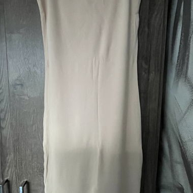 Abito beige