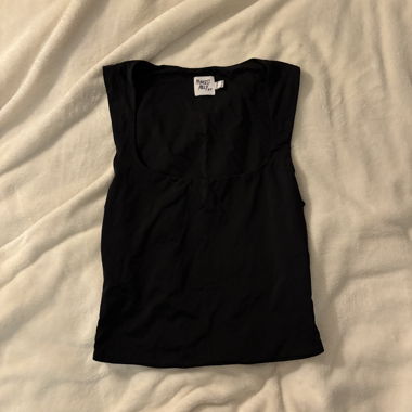 Black Sleeveless Top