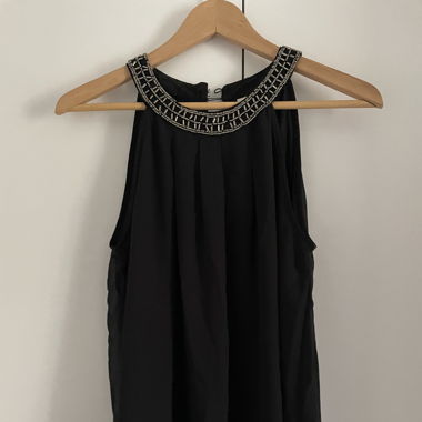 Schwarzes Top