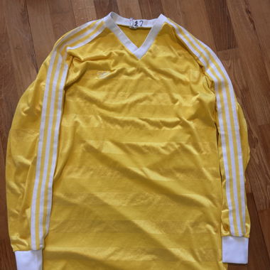 Adidas jaune à manches longues