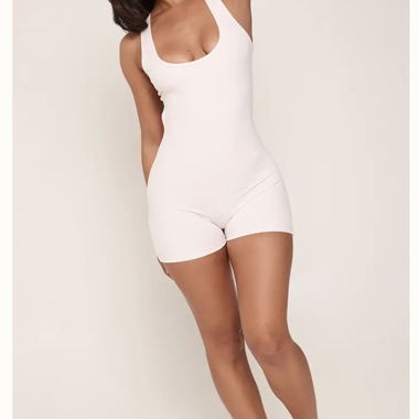 Body Petite PrettyLittleThing