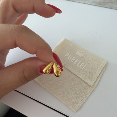 Boucles d’oreilles à clous dorées
