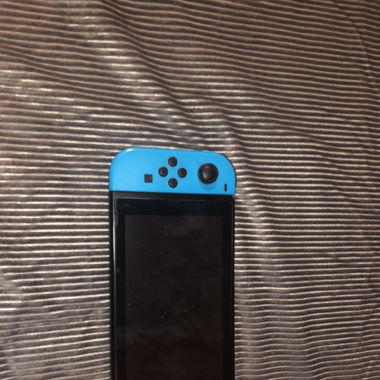 Nintendo Switch 16GB, Dock und Joy-Con Halterung