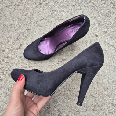Scarpe con tacco alto nere