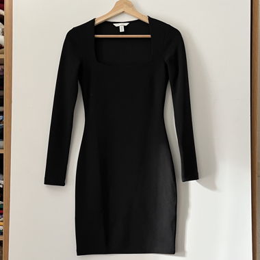black longarm mini dress