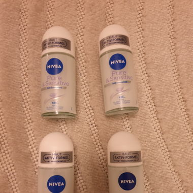 NEU Nivea Pure & Sensitive Deo Roller